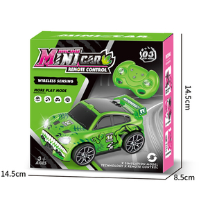 Voiture de drift 4x4 2,4 GHz à 2 vitesses avec lumières LED, accessoire pour jeux de bureau à distance et modes d'évasion, échelle 1:64, chargeur et télécommande - Product Image 4
