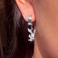 Boucles d'oreilles pendantes style rétro en forme de lapin, créoles en alliage avec strass roses, boucles d'oreilles animales mignonnes pour femmes