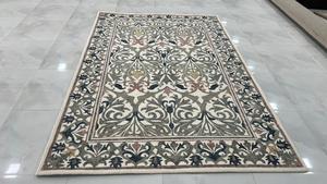 Arabesque — Tapis à motifs floraux tufté à la main |   Sauge et ivoire |   Laine |   Tailles personnalisées disponibles - Product Image 5