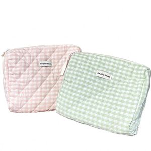 Hot Sale Pink Green Checkered Makeup Bag Large Capacity Plaid Cosmetics Travel <b>Storage</b> Bags With Zipper - Product Image 1