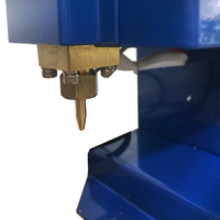 Machine à colle thermofusible avec buses à bande et remplacement gratuit des pièces, garantie 1 an, idéale pour les petites ateliers de transformation