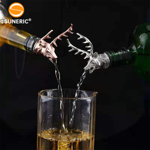 Verseur à liqueur en alliage de zinc en forme de tête de cerf, bec verseur pour bouteilles de liqueur, distributeur de liqueur Jagermeister - Product Image 6