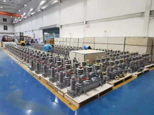 10kv <span class=keywords><strong>11kv</strong></span> <span class=keywords><strong>3150a</strong></span> 측면 장착형 진공 회로 차단기 전기 유틸리티 리클로저 - Product Image 5