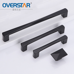 Poignées de meuble en alliage de zinc personnalisées, noir mat, poignées de tiroir, boutons pyramidaux assortis, quincaillerie de garde-robe, vente en gros directe d'usine - Product Image 1