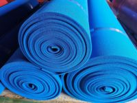 Feuilles de mousse de silicone à cellules ouvertes économiques fabriquées en Chine, résistantes aux hautes températures, pour tables à repasser
