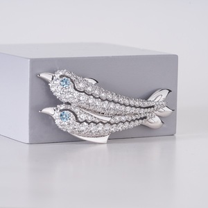 Premium Lab Grown Diamond Brooch and <b>Pendant</b> in 14K <b>Solid</b> <b>Gold</b> for Women Elegant Convertible Jewelry with Brilliant Shine - Product Image 2