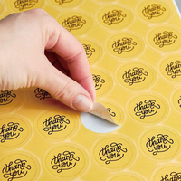 Impresión de Códigos de Barras y Códigos QR en Película Adhesiva Brillante Personalizada para Promoción de Marca, Etiquetas Colgantes y Tarjetas