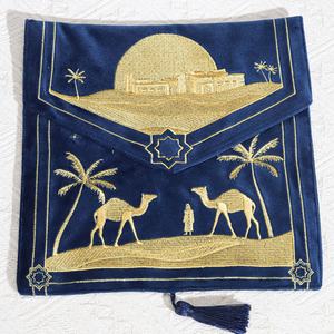 ซองกำมะหยี่ปักลายหรูหราสำหรับใส่ของชำร่วยงานแต่งงาน พร้อมพู่ห้อย  กระเป๋าใส่เครื่องประดับกำมะหยี่แบบมีฝาปิดสั่งทำพิเศษ - Product Image 3