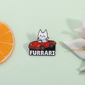 Mignon chat conduite voiture broche émail broches dessin animé chaton FURRARI voiture broches sac à dos épinglettes Badge bijoux en gros - Product Image 2