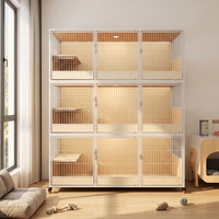 Cage à chat en bois massif à trois niveaux avec grand espace et trois portes, idéale pour l'élevage de chats et l'utilisation en villa, salle de mise bas toutes saisons