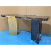 Table à manger brillante avec plateau à accents dorés et pieds à double panneau, vente directe d'usine, pour la maison, les restaurants et les hôtels