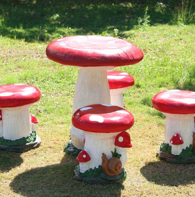 【限定価格セール！】 大型樹脂小道具家具防水キノコテーブルと椅子公園の庭の屋外装飾用 アート・デザイン・音楽