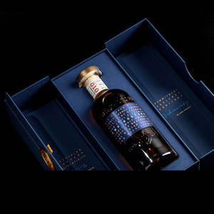 Boîtes cadeaux écologiques haut de gamme pour boissons, en matériaux recyclés, structure rigide, pelliculage mat, pour spiritueux et vins de luxe - Product Image 2