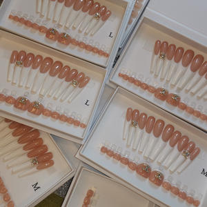 Nuevas Uñas Acrílicas Hechas a Mano MISS U NAILS, Tipo Ataúd/Almendra, Tamaños S/M/<span class=keywords><strong>L</strong></span>, Cajas con Logotipo Personalizado, Diseño Grueso - Product Image 3