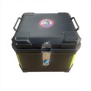 Maleta Superior para Motocicleta de 45L, Impermeable, de ABS y PP, con Capacidad para <span class=keywords><strong>2</strong></span> <span class=keywords><strong>Cascos</strong></span>, Caja de Equipaje de Liberación Rápida con Respaldo - Product Image 1