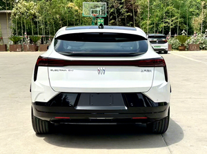 Électrifiez votre trajet avec un design audacieux : l'E4 apporte des sensations de conduite 100 % électriques au quotidien. - Product Image 6