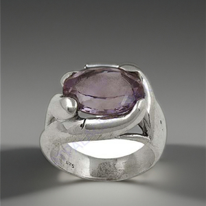 Anillo Unisex de Plata 925 con Amatista de Corte Ovalado y Engaste de Bisel, Estilo Vintage para Uso Diario, de Art Palace - Product Image 1