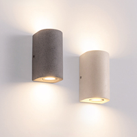 Applique murale LED d'extérieur carrée moderne, étanche IP65, en ciment, blanc chaud doux 2700K, éclairage bidirectionnel, durée de vie 30000 heures