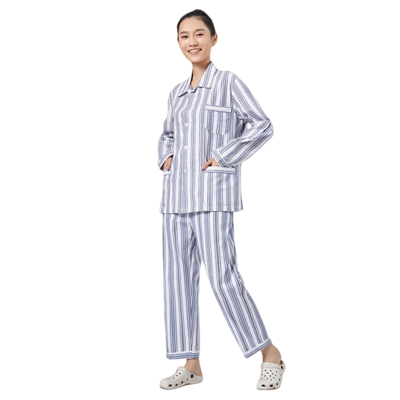 Costume gris clair pour femme (manches longues)