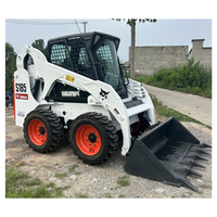 Chargeuse compacte sur pneus Bobcat S185 modèle 2020 avec joystick manuel et équipement multifonctionnel