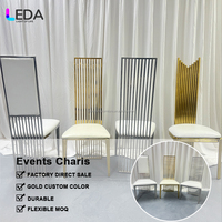 LEDA Chaises de mariage blanches Cadre en acier inoxydable personnalisé Coussin Chaise de meuble Hôtel Dîner Chaise pour fête de mariage Banquet