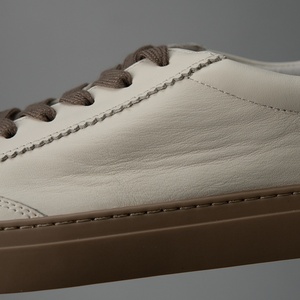 Zapatillas <span class=keywords><strong>de</strong></span> cuero <span class=keywords><strong>de</strong></span> grano superior para hombre, blancas, informales, <span class=keywords><strong>de</strong></span> moda, <span class=keywords><strong>de</strong></span> caña baja, para uso diario, gran oferta 2026 - Product Image 4
