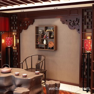 Estante de pared de madera maciza estilo chino con múltiples compartimentos para exhibir té, ideal para la decoración de la sala de té. - Product Image 1