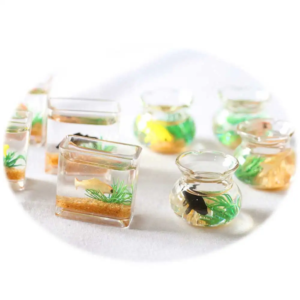 1:12 miniatura casa delle bambole ornamento di vetro ciotola di pesce serbatoio con sabbia di pesce e piante per la decorazione della stanza