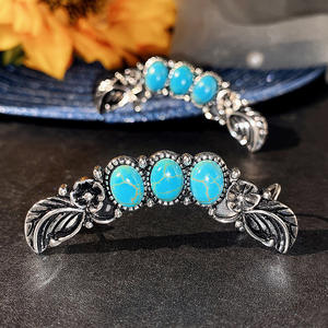 Bracelet manchette vintage E1725 en turquoise, motif floral en argent tibétain, bijoux unisexe, sertissage clos en argent antique plaqué - Product Image 3