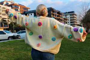 Luce di lusso bella tessuto fiore personalizzato <span class=keywords><strong>pizzo</strong></span> geometrico perla di cotone ricamo filo palla <span class=keywords><strong>cardigan</strong></span> per le donne - Product Image 4