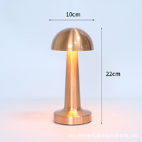 Lampe de table moderne en métal sans fil à commande tactile LED de style nordique pour la décoration de la chambre et du bar