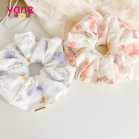 Scrunchie rambut besar berbahan kain floral Korea untuk wanita, lembut dan segar, aksesori rambut gaya liburan untuk kuncir kuda.