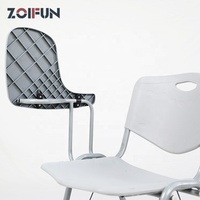 Chaise de formation et de réunion en plastique et métal chromé à prix abordable avec tablette d'écriture intégrée