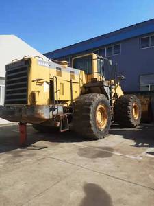 Chargeuse sur pneus Komatsu WA600-3 d'occasion de haute qualité, d'origine japonaise, capacité nominale de 6 tonnes, moteur Caterpillar et pompe CAT en stock à vendre - Product Image 4