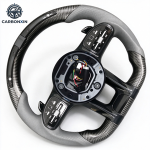 Volante Deportivo de Fibra de Carbono con LED para C63/E63/W213/W204/W205/G55/CLA45/W231/W172/W218/W166 - Empuñadura de 40 mm - Product Image 3