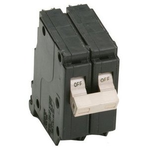 Interruptor de Circuito Eaton Bipolar de 15 Amperios, Tipo Estándar para Montaje en Enchufe - Product Image 1