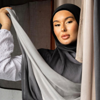 2025 Hijab Long Femme en Satin Style Sportif Premium, Modèle Printemps-Été Couleur Dégradée, Châle Écharpe