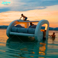 Bateau de plaisance gonflable de luxe avec auvent pare-soleil et support moteur pour les loisirs aquatiques sur lac et mer