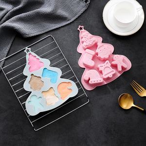 Vente chaude Moules en silicone pour gâteaux au chocolat et à la gelée de Noël Forme de Père Noël Bonhomme de neige pour la décoration de gâteaux - Product Image 3