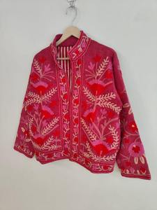 Blouson d'hiver réversible à motif floral brodé, écologique, avec extérieur 100% coton et rembourrage 100% coton - Product Image 5