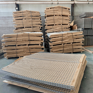 Barrière anti-inondation <span class=keywords><strong>Hesco</strong></span> robuste, déployable rapidement, avec boîte gabion doublée de géotextile pour la défense civile et le contrôle de l'érosion - Product Image 1