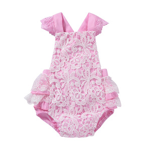 Combinaison d'été personnalisable pour bébé fille – Barboteuse en dentelle à volants en seersucker pour nourrisson - Product Image 3