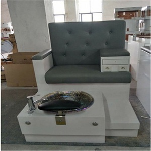 เก้าอี้นวดเท้าสปาออสเตรเลียสีเทาอ่อนทันสมัยหรูหราพร้อมอ่างแช่เท้า - Product Image 3