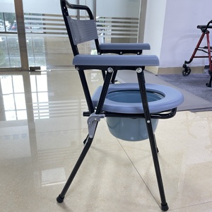 Ghế vệ sinh gấp gọn, ghế bô di động cho người già và người khuyết tật - Product Image 3