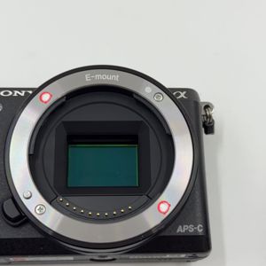 Appareil photo numérique hybride d'<span class=keywords><strong>occasion</strong></span> de marque A5100 avec objectif 16-50, caméra haute définition 1080p, avec chargeur et batterie - Product Image 6