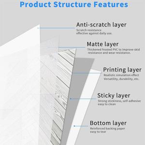 Carreaux de sol auto-adhésifs en PVC grain de bois gris imperméable et résistant à l'usure Installation facile à décoller et à coller - Product Image 4
