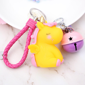 Porte-clés licorne à la mode, adapté au pendentif de sac à dos, réutilisable et durable - Product Image 5