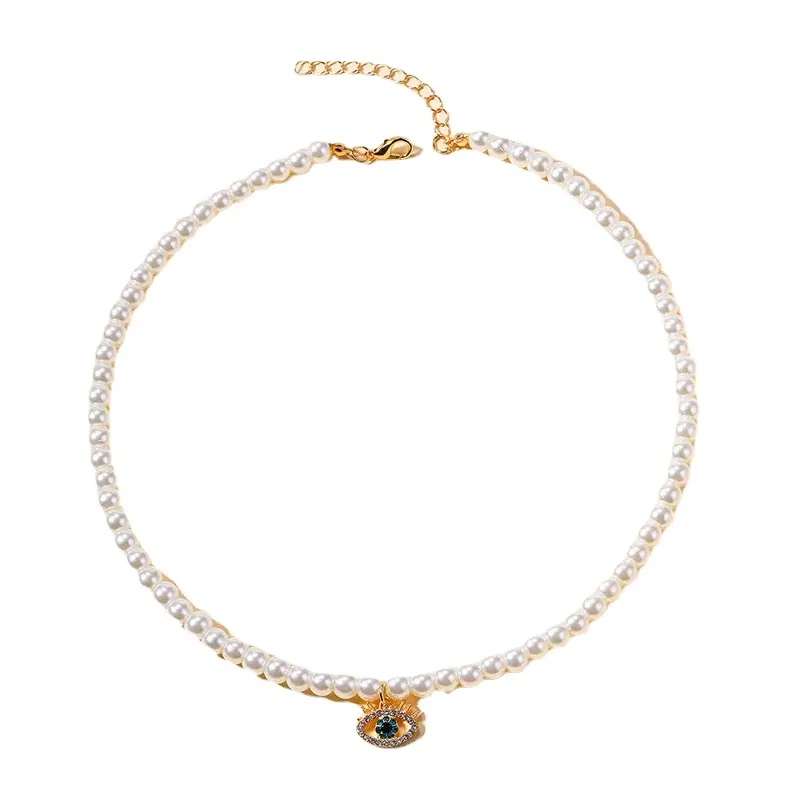 Accessori per gioielli 2023 moda nuova collana di perle da diavolo da donna placcato in oro colletto a catena ciondolo per occhi all'ingrosso