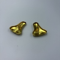 Bouton en métal doré brillant de qualité supérieure, en alliage, avec tige, motif cœur argenté, mini bouton à coudre pour chemise et vêtements féminins