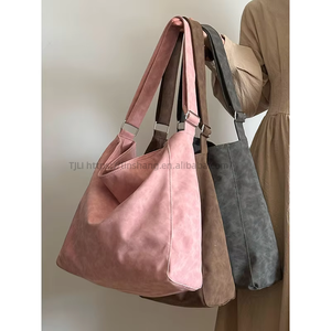 Sac fourre-tout grande capacité en polyester pour femme, nouvelle collection, idéal pour les étudiantes et les trajets quotidiens, sac à bandoulière simple ou croisé - Product Image 1
